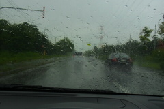 いきなり豪雨….jpg