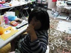くつろいでる友希ちゃん.jpg