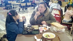 じゃ、お昼ごはんいただきます〜.jpg