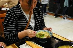 でかいカニカマと釜玉うどん.jpg