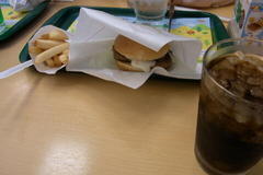とびきりハンバーグサンド「チーズ」です。.jpg