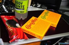 コンビニで栄養食.jpg
