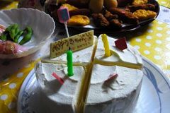 シンプルな誕生日ケーキ(笑).jpg