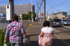 テクテク歩いてると….jpg