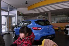 再びルノー札幌さんに。.jpg