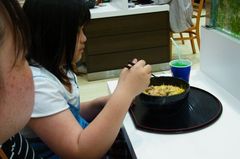 友希ちゃんは幌加内そばの親子丼.jpg