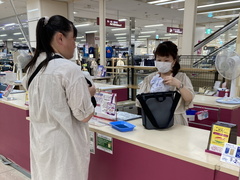 嫁さんがかばん買ってくれた(^^).jpg