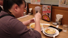 嫁さんは豚辛ラーメンと天津飯（小）.jpg