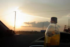 明日は冷えそうな感じの夕日.jpg