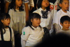 歌う友希ちゃん.jpg
