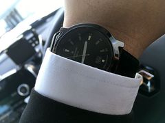 礼服に似合うユンハンスMEGA.jpg