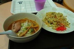 私は半ラーメン&半チャーハンセット.jpg