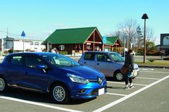 空いてる鵡川駅に駐車.jpg