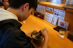 蒼輝のまかない丼が一番先に.jpg