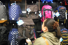 蒼輝の修学旅行用のカバンを….jpg