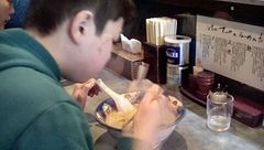 蒼輝はてつやのラーメンでゴキゲンに.jpg