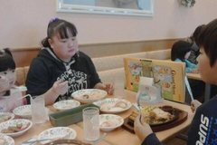 西岡のサイゼリヤでお昼～.jpg
