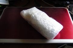 謎の簡易包装が届いた….jpg