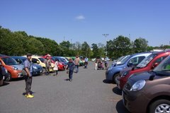 賑わってる会場.jpg