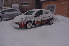 軽く雪かきしてから駐車ですよ.jpg