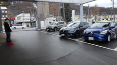 連絡があったので再びルノー札幌に。.jpg