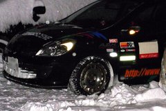 雪も似合うホイールだなぁ.jpg