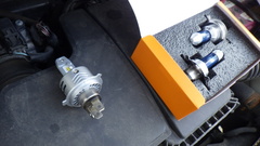 LEDバルブを確保～これは次期車に移植です。.jpg