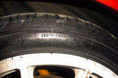 TREADWEAR…280も!?.jpg